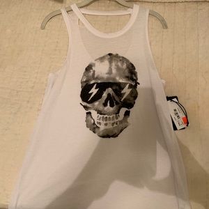 White chaser tank
